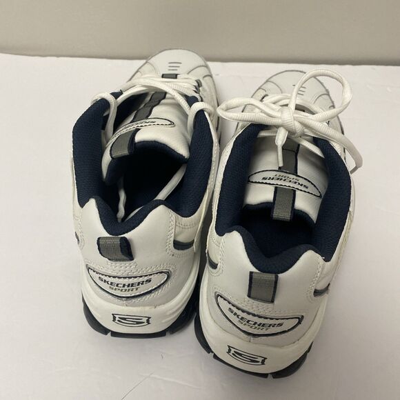 Athletic_Shoes